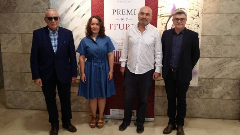Joaquín Soriano, Glòria Tello i Xavier Rius en la presentació del Premi Iturbi