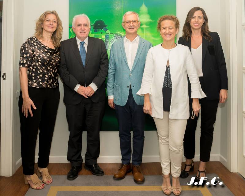 Caterina R. de O., José Mª Guibert, Juan Viña, Irma Jiménez y Paula Sánchez 
