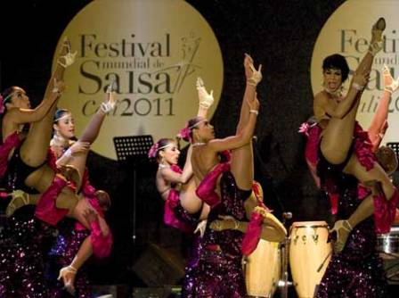 Grupo Fundación Escuela de Baile Swing Latino. FOTO: EPDA