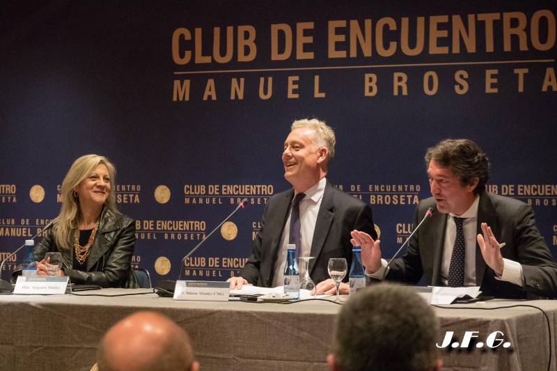 Amparo Maties, Simon Manley y Juan Valero de Palma Amparo Maties, Simon Manley y Juan Valero de Palma