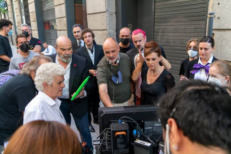 Fotografía de los ministros junto al president. EPDA.