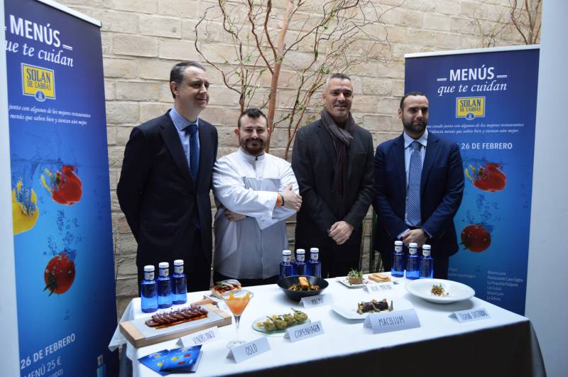 Guillermo Rubert, Mahou San Miguel; Alejandro Platero, chef Restaurante Macel.lum; Juan Pozuelo, asesor gastronómico de la campaña y David Izquierdo, gerente de la FEHV