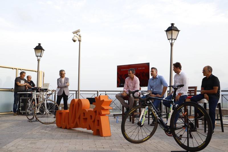 Presentación de la cuarta etapa de La Vuelta en el Castillo de Cullera