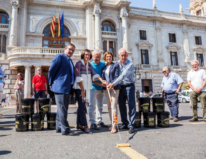 Joan Ribó con las entidades organizadoras