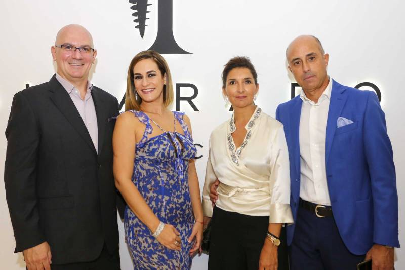El doctor Miguel Alvarado, Laura Rodríguez, la presidenta de Cecoval Maribel Cosme y Fernando Rodríguez El doctor Miguel Alvarado, Laura Rodríguez, la presidenta de Cecoval Maribel Cosme y Fernando Rodríguez