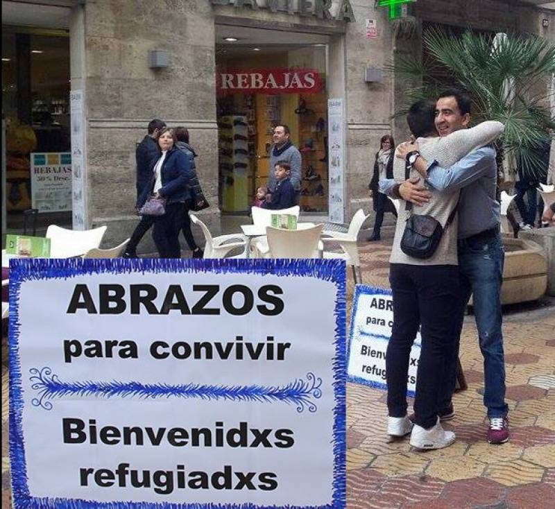 Uno de los momentos que reparten abrazos. //Viu Valencia