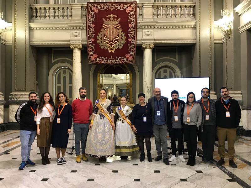 Xavier Rius, Rocío Gil, Daniela Gómez i Pere Fuset amb els autors del vídeo