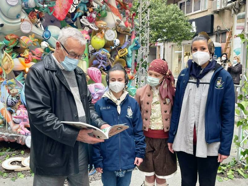 Ribó a la Falla infantil de Gayano Lluch./EPDA