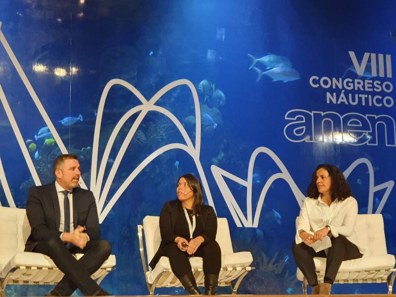 Jordi Mayor durante su intervención en el Oceanogràfic