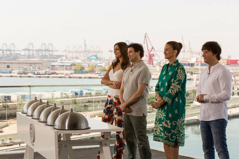 Presentadores de Masterchef en el Bioparc de Valencia. FOTO TVE