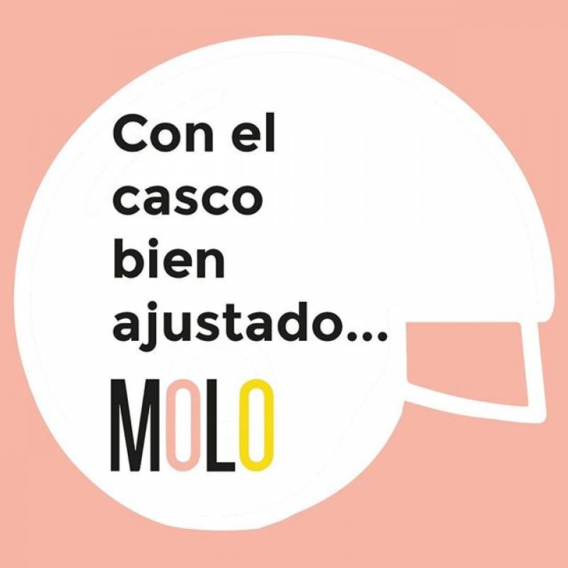 Casco bien ajustado Molo