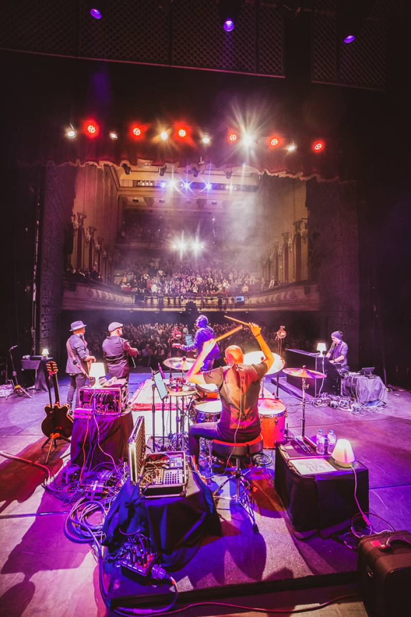 Revolver en el primer concierto de esta gira en Teatro Nuevo Apolo Madrid con todo el aforo vendido // Fotografía: Miguel Ángel Calvo