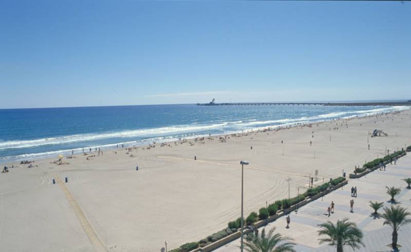 Playa de Puerto de Sagunto, que se une a la de Almardà, Corinto y Malvarrosa. FOTO BLOG TURISMO SAGUNTO